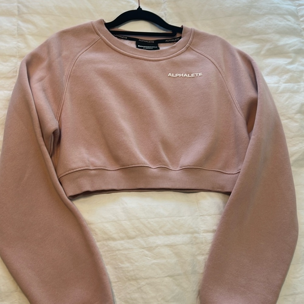 Alphalete Women's Pink Cropped Sweater